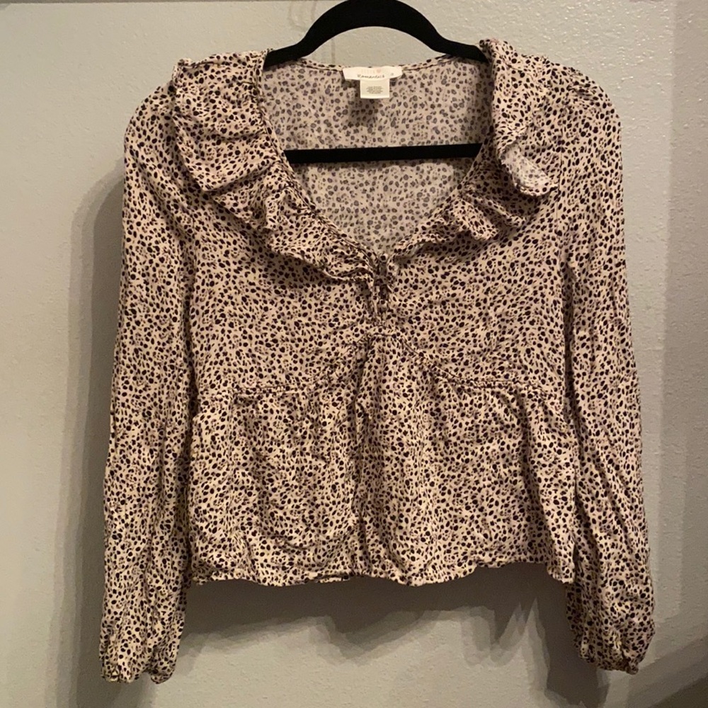 Ruffled leopard print top